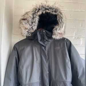 North Face A-Line Jacket! Rare Gray with Mixed-Media Contrast Upper! Women’s L